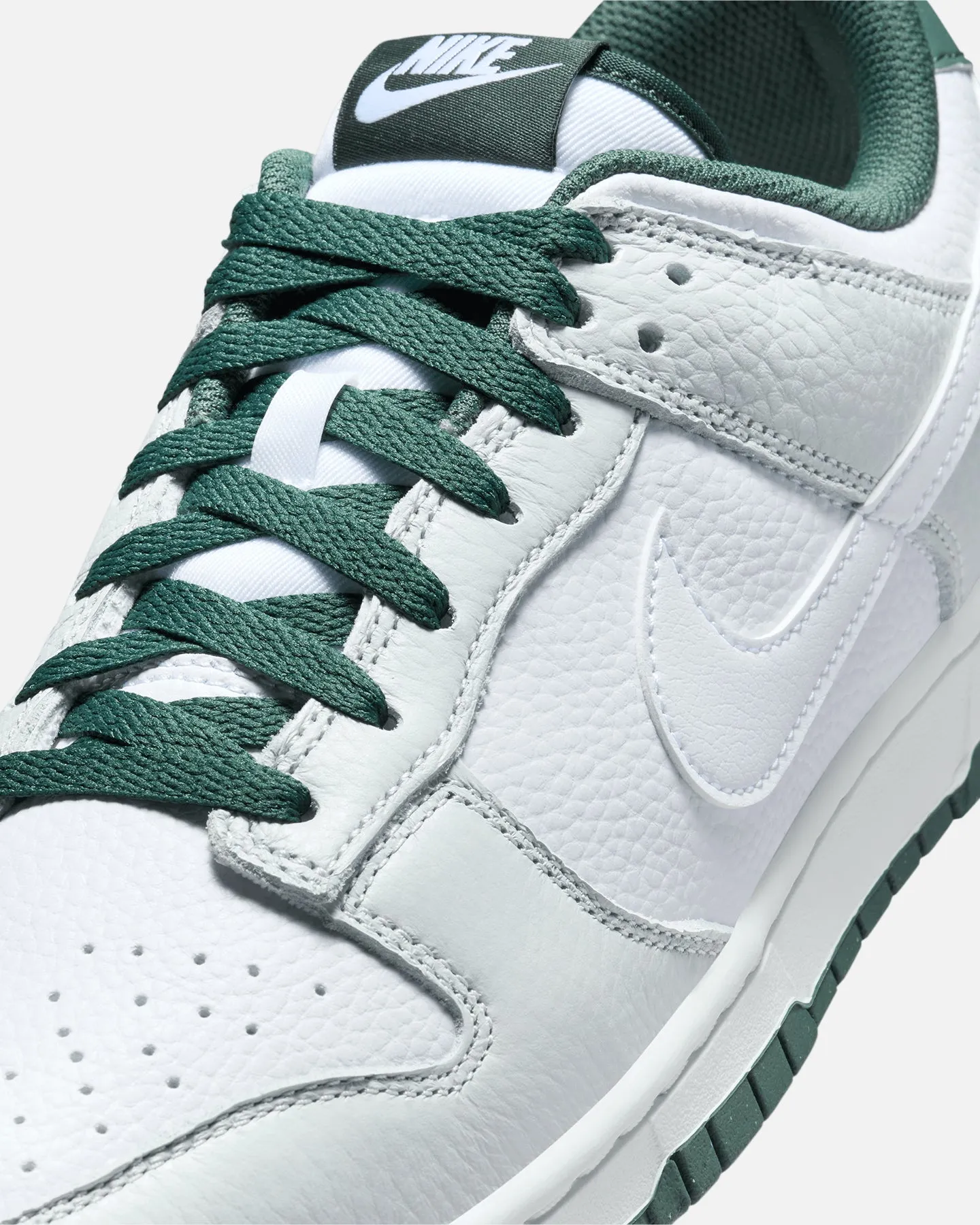 Nike Dunk Low Retro Photon Dust/White