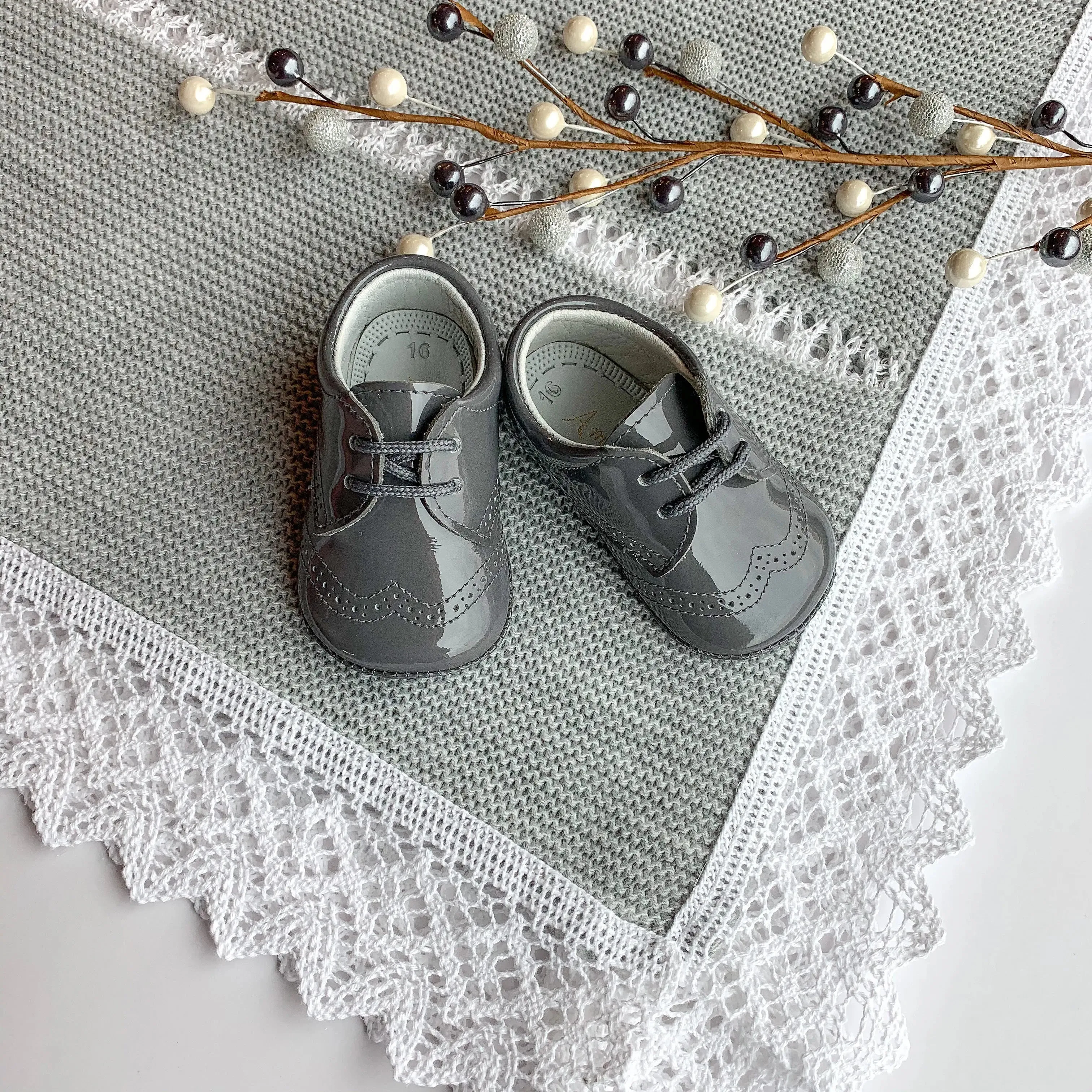 Vincent- Grey Patent Leather Baby Oxford Shoes